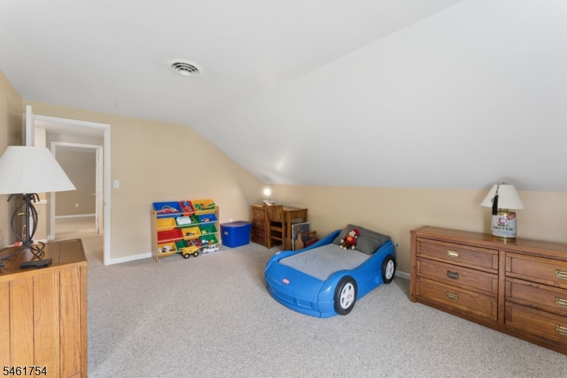 34 Hughes Road Franklin NJ 08873