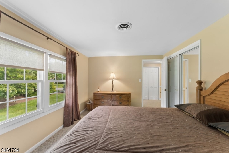 34 Hughes Road Franklin NJ 08873