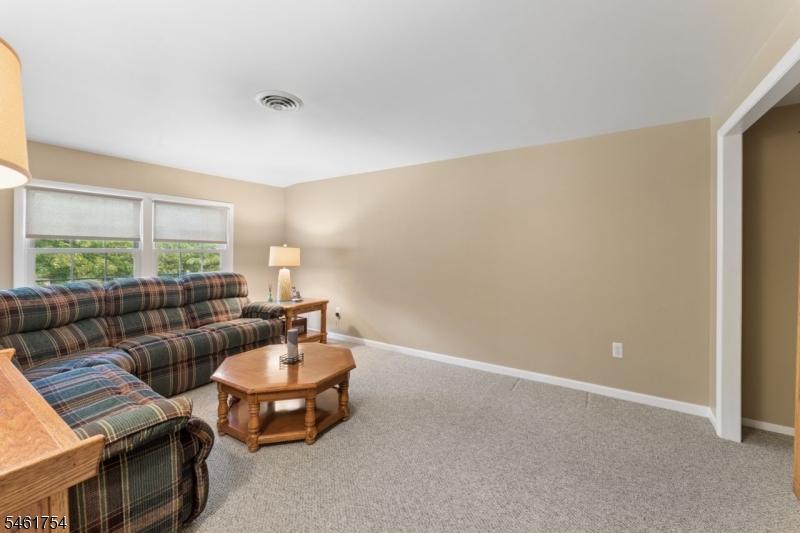 34 Hughes Road Franklin NJ 08873