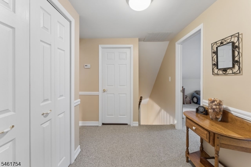 34 Hughes Road Franklin NJ 08873
