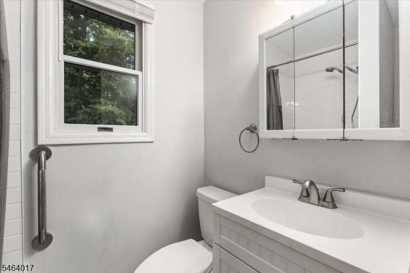 38 Old Coach Road Vernon NJ 07462