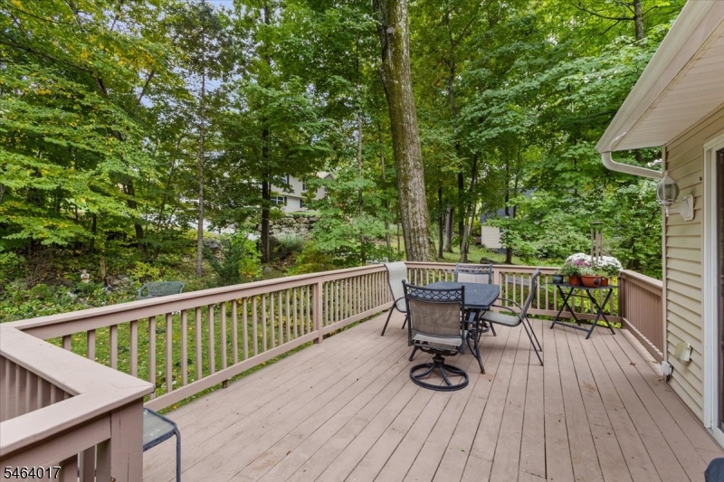 38 Old Coach Road Vernon NJ 07462