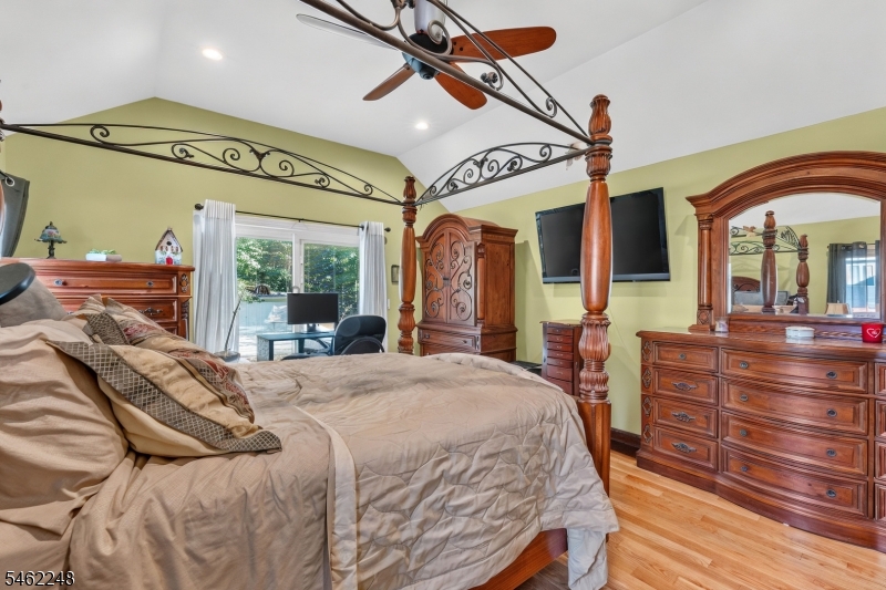 2642 Linder Avenue North Brunswick NJ 08902