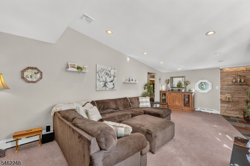 2642 Linder Avenue North Brunswick NJ 08902