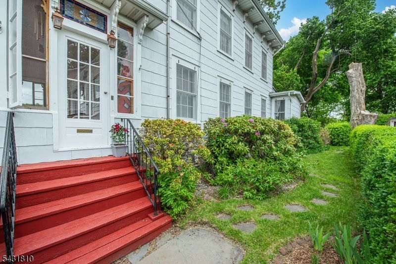 8 Kelly Place Stanhope NJ 07874