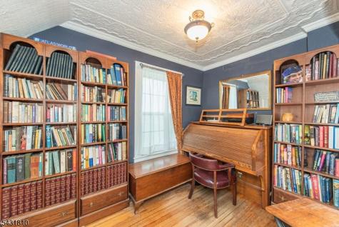 8 Kelly Place Stanhope NJ 07874