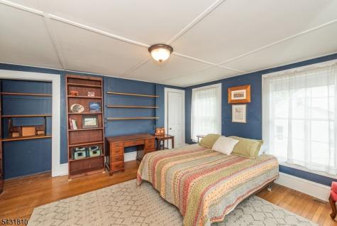 8 Kelly Place Stanhope NJ 07874