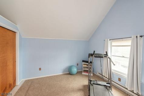 8 Kelly Place Stanhope NJ 07874