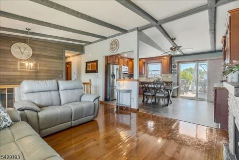 25 Louise Drive Manville NJ 08835