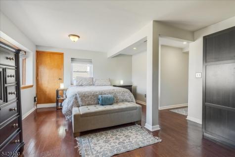 25 Louise Drive Manville NJ 08835