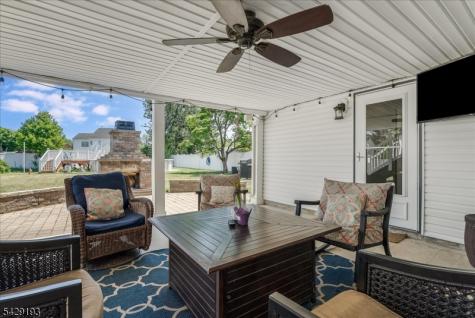 25 Louise Drive Manville NJ 08835