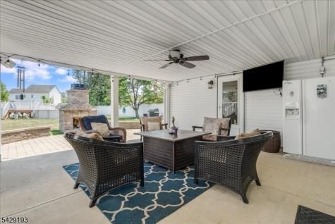 25 Louise Drive Manville NJ 08835