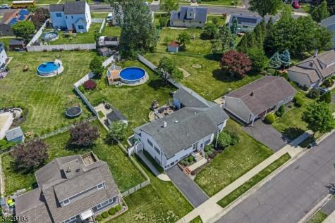 25 Louise Drive Manville NJ 08835