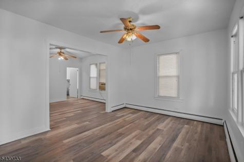 88 Franklin Terrace Irvington NJ 07111