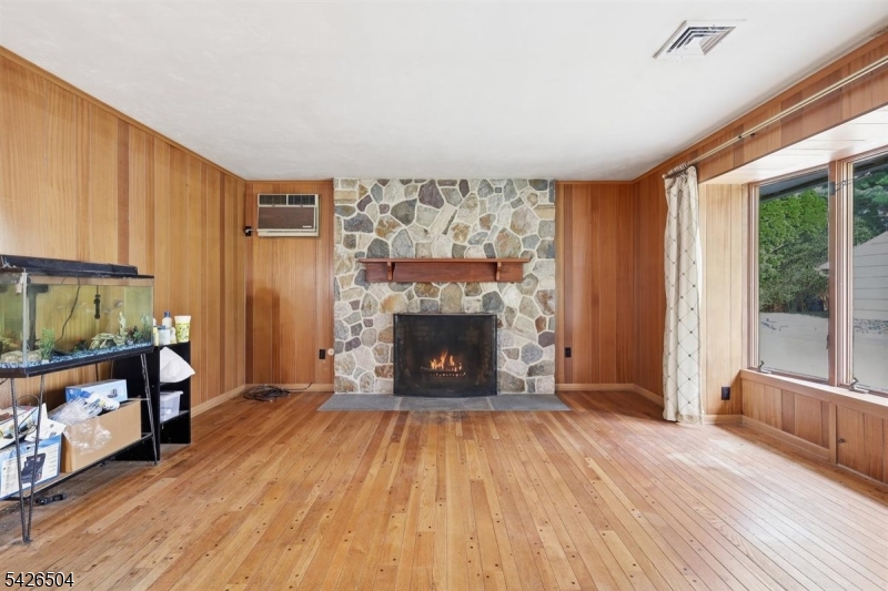 7 Essex Road Washington NJ 07882