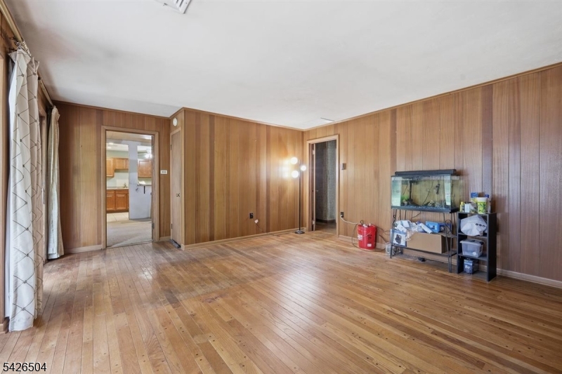 7 Essex Road Washington NJ 07882