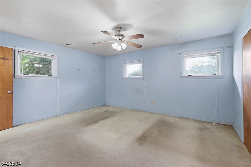 7 Essex Road Washington NJ 07882