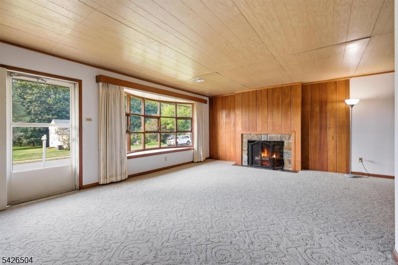 7 Essex Road Washington NJ 07882