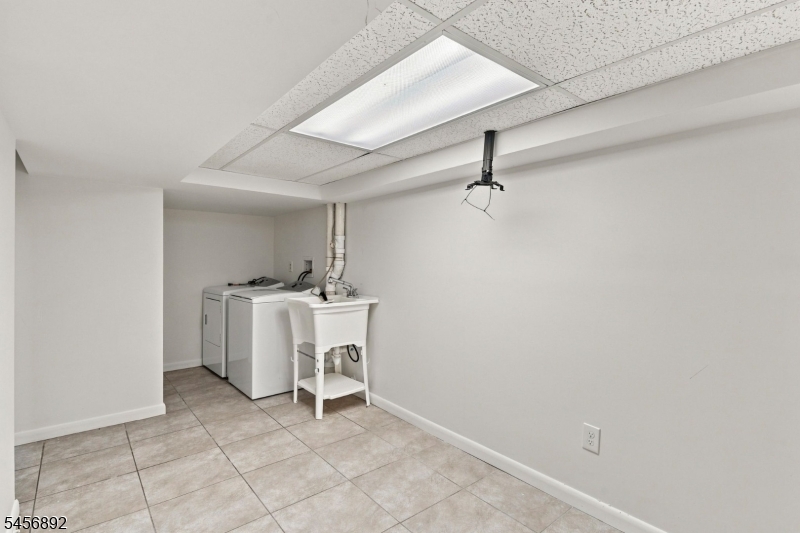 1138 Mayfair Drive Rahway NJ 07065