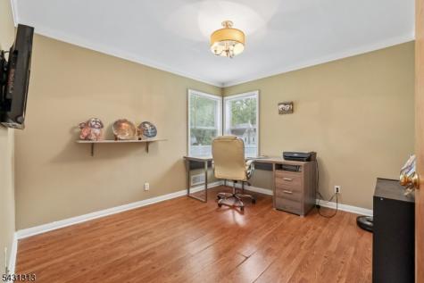 8 Parkway Place Sayreville NJ 08859