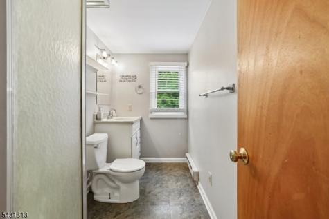 8 Parkway Place Sayreville NJ 08859