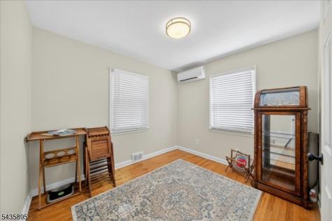 89 Leo Street Edison NJ 08817