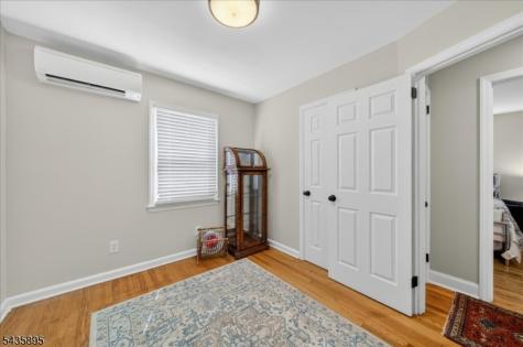 89 Leo Street Edison NJ 08817
