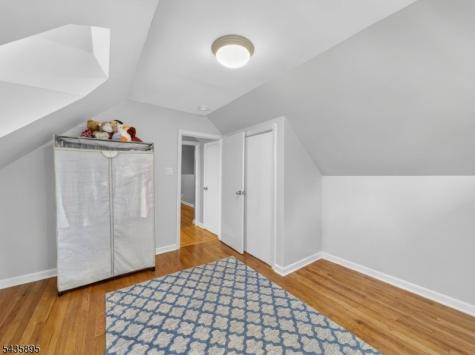 89 Leo Street Edison NJ 08817