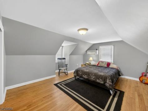 89 Leo Street Edison NJ 08817