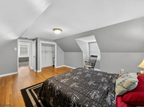 89 Leo Street Edison NJ 08817