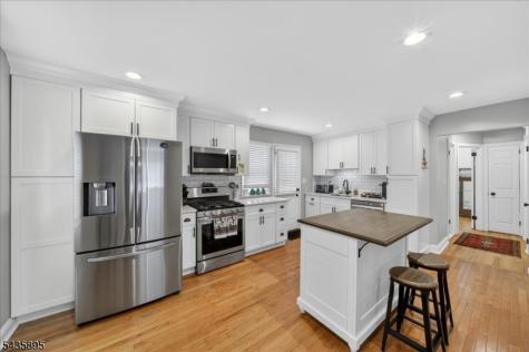 89 Leo Street Edison NJ 08817