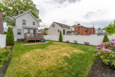 422 Faitoute Avenue Roselle Park NJ 07204