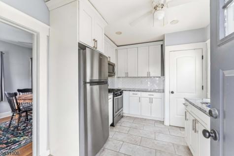 422 Faitoute Avenue Roselle Park NJ 07204