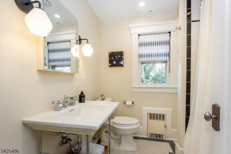 108 Durand Road Maplewood NJ 07040