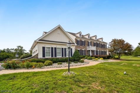 3 Balmoral Drive Alexandria NJ 08867