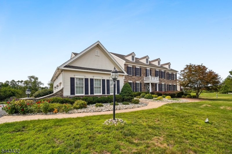 3 Balmoral Drive Alexandria NJ 08867