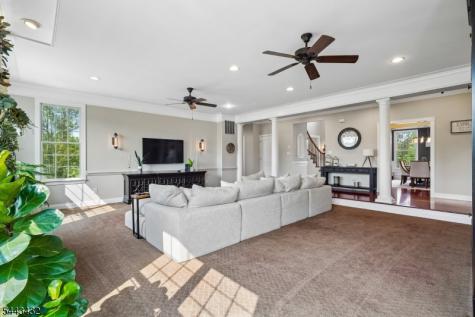 3 Balmoral Drive Alexandria NJ 08867