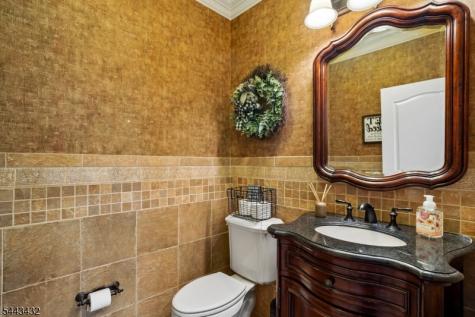 3 Balmoral Drive Alexandria NJ 08867