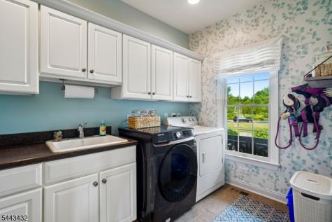 3 Balmoral Drive Alexandria NJ 08867