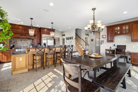 3 Balmoral Drive Alexandria NJ 08867