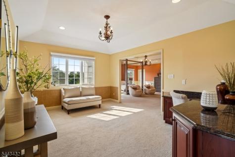 3 Balmoral Drive Alexandria NJ 08867
