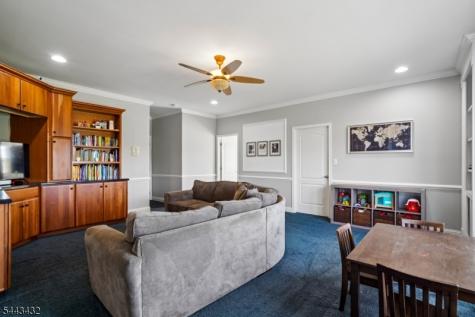 3 Balmoral Drive Alexandria NJ 08867