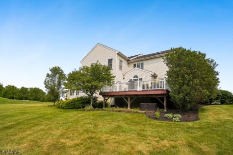 3 Balmoral Drive Alexandria NJ 08867