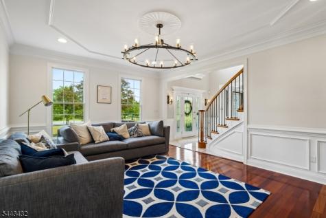 3 Balmoral Drive Alexandria NJ 08867