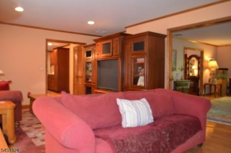 1 Glenbrook Court Hanover NJ 07981