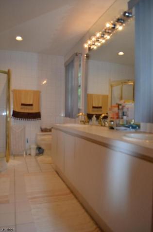 1 Glenbrook Court Hanover NJ 07981