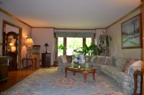1 Glenbrook Court Hanover NJ 07981