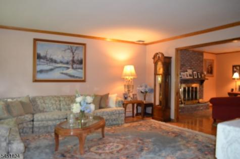 1 Glenbrook Court Hanover NJ 07981