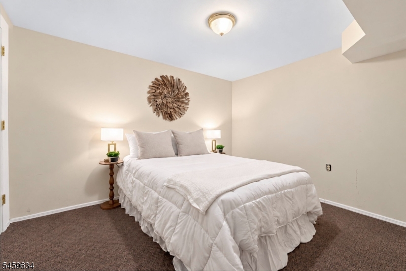 18 Fox Hollow Court Vernon NJ 07462