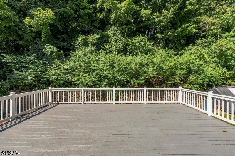18 Fox Hollow Court Vernon NJ 07462